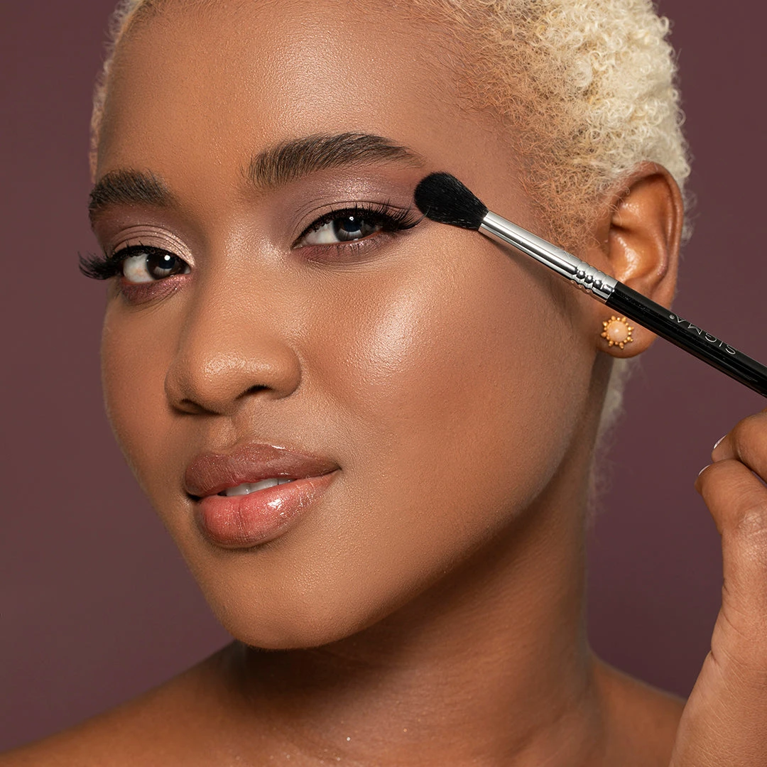 E45 MAX SMALL TAPERED BLENDING BRUSH - Image 3